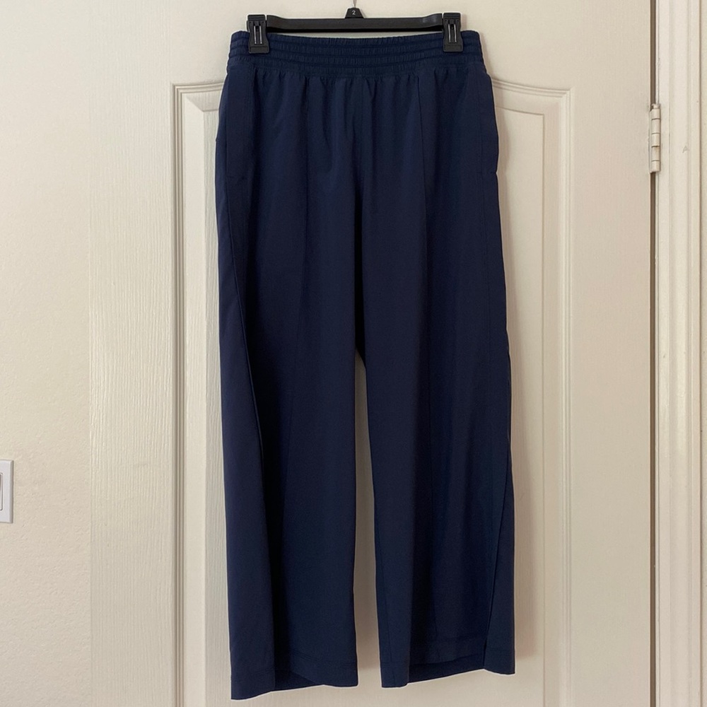 Lululemon Wanderer wide leg pants, Navy Blue. Used.